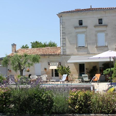 Bed and Breakfast Les Charmes De Vincent - Le Loft Cabernet Fronsac  Exterior foto