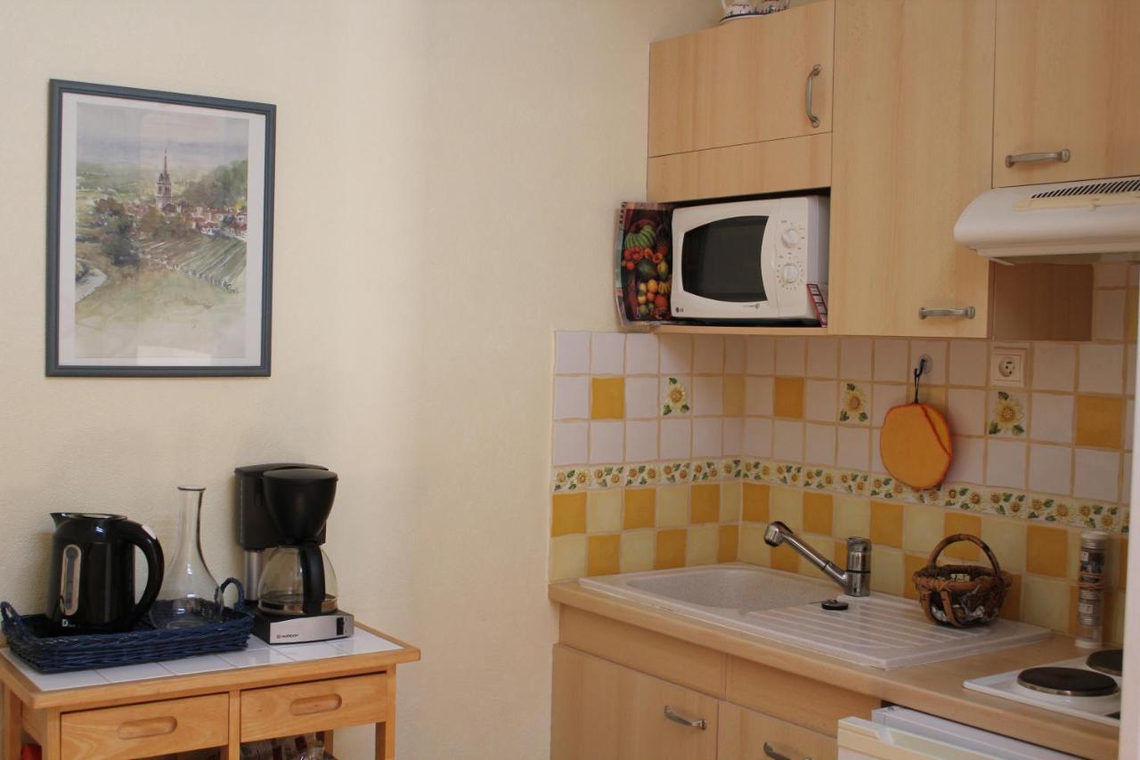 Bed and Breakfast Les Charmes De Vincent - Le Loft Cabernet Fronsac  Exterior foto